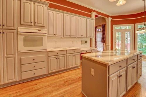 1900 Lancaster Dr, Conyers GA  30013-6442 exterior