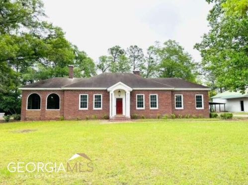304 Lanier St, Johnson Corner, GA 30436-1353