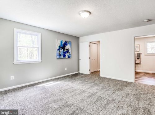 2324 Chestnut Hill Rd, Harpers Ferry WV  25425-5140 exterior