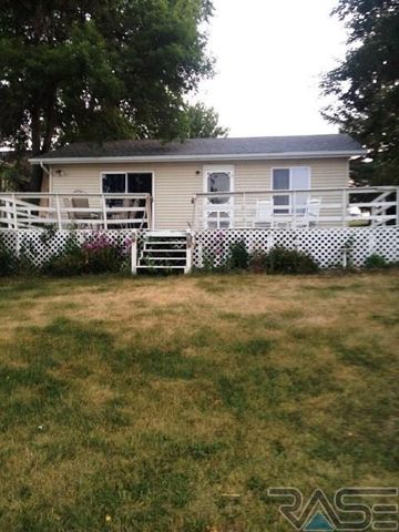 6668 Bayview Ln, Smiths Park, SD 57075-7308