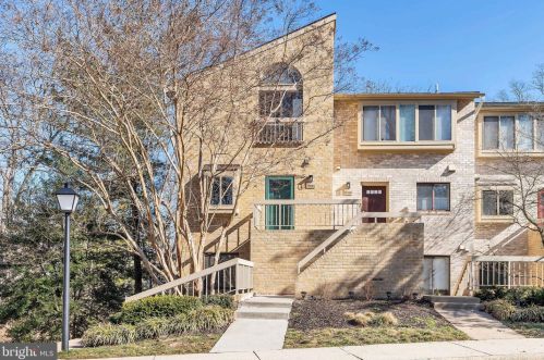 11234 Beaver Trail Ct, Herndon, VA 20191-4321