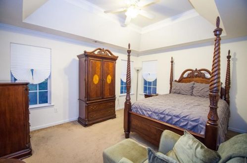 2865 Fairburn Cir, Atlanta GA  30331-6000 exterior