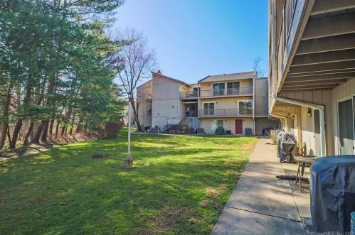 100 Wolfpit Ave, Norwalk CT  06851-3437 exterior