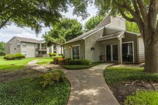 2400 Old South Dr, Richmond TX  77406-6588 exterior