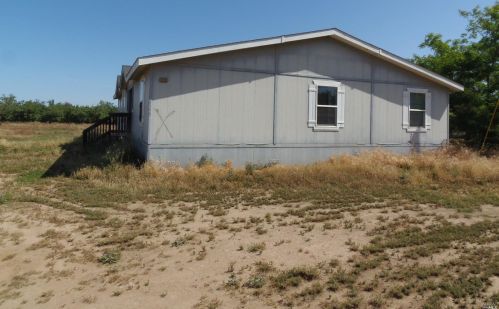 18337 Gordon St, Sharon, CA 93610-9508