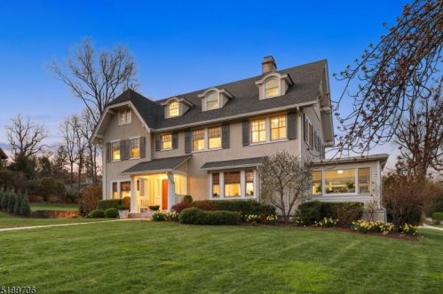 63 Melrose Pl, Montclair, NJ 07042-2013