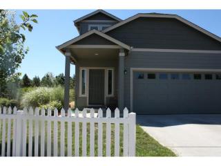 24986 Perkins Rd, Veneta, OR 97487-8778