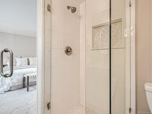 7083 Oneida Cir, Englewood CO  80112-1125 exterior