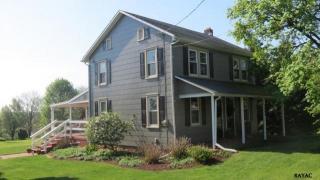 1849 Hilton Ave, York, PA 17315-3831