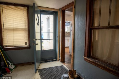 1055 Farrington St, Saint Paul MN  55117-5103 exterior