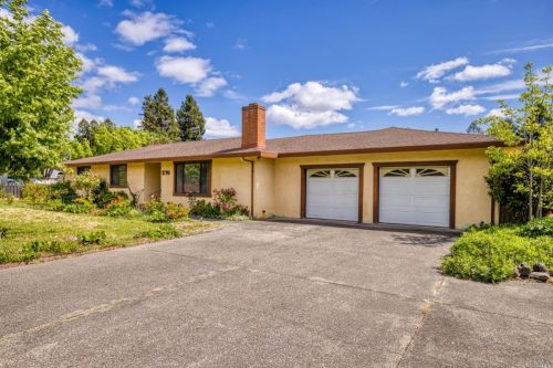 270 Billington Ln, Windsor, CA 95492-9728