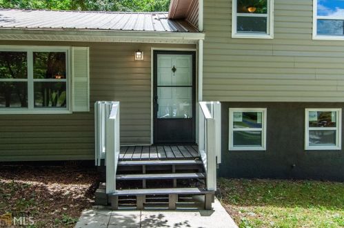 115 Meadowcliff Cir, Carrollton, GA 30116-7419