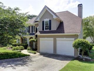 1000 Brent Knoll Ct, Holly Springs, GA 30189-6672
