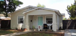 714 Kaweah Ave, Visalia, CA 93277-2512