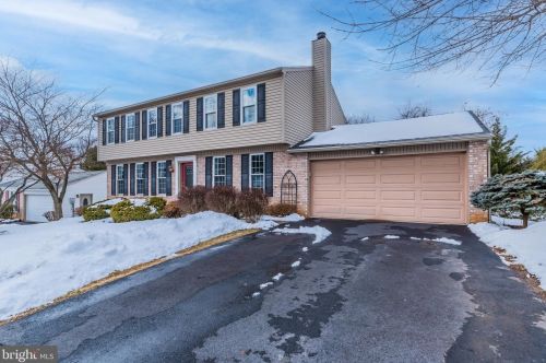4814 Tamar Dr, Harrisburg, PA 17111-3619