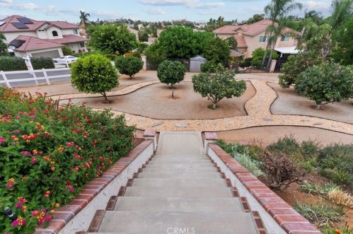 14229 Dove Cyn Dr, Riverside CA  92503-6418 exterior