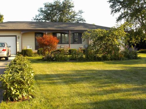 7906 Pfeiffer Rd, Lake Camelot, IL 61547-9754