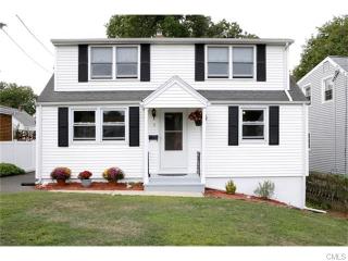 5 Visconti St, Norwalk, CT 06851-4015