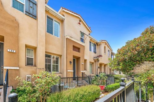 184 Parc Place Dr, Milpitas, CA 95035-3849