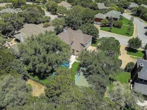 3112 Barton Pt Dr, Austin TX  78733-6345 exterior