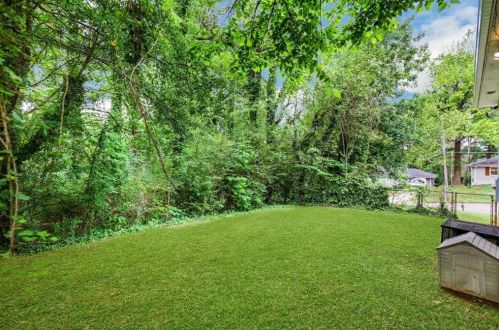 1680 Flintwood Dr, Atlanta GA  30316-4128 exterior