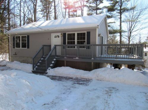 10 Larry Dr, Alton, NH 03810-4343