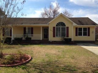 6009 Eaglechase Dr, Fayetteville, NC 28314-2901