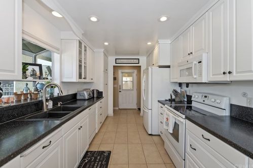 1100 Garnet Ave, Mountain Home Village CA  92359-9726 exterior