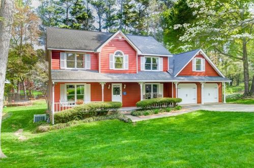 203 Lexington Dr, Holly Springs, GA 30188-2915