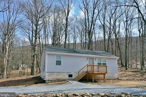 259 Revenoor Rd, Harpers Ferry, WV 25425-5705