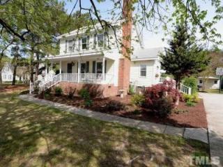 725 Meadow Rd, Raleigh, NC 27603-9215