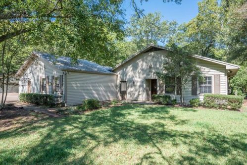 518 Sycamore St, Starkville, MS 39759-3625