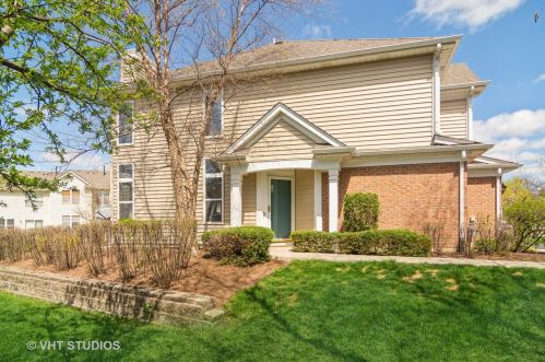 372 Crown Ct, Palatine, IL 60074-6830