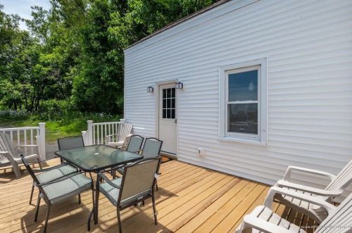 12 Parker St, Bangor, ME 04401-6208