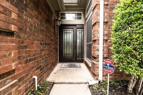 8845 Pedernales Trl, Fort Worth, TX 76118-7498