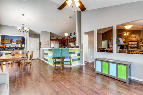 6881 Moss Ln, Fort Worth TX  76182-7039 exterior