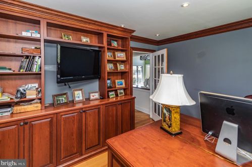 15 Teak Ln, Princeton NJ 08540-4724 exterior