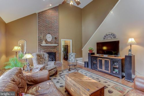 2407 Starcrest Dr, Silver Spring MD 20904-5459 exterior