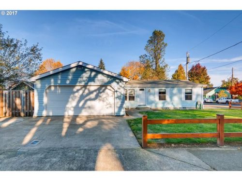 380 Fir St, Barlow, OR 97013-3515