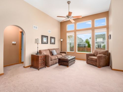 1088 Birchwood Dr, Pingree Grove IL  60140-9107 exterior