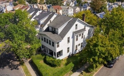 111 Grove St, Bloomfield NJ  07003-5643 exterior