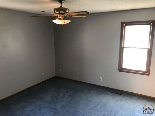 410 Locust St, Americus, KS 66835-9801