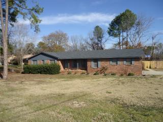 6486 Whitepine Dr, Macon, GA 31216-6522