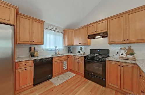 30 Notch Rd, Granby CT  06035-1514 exterior