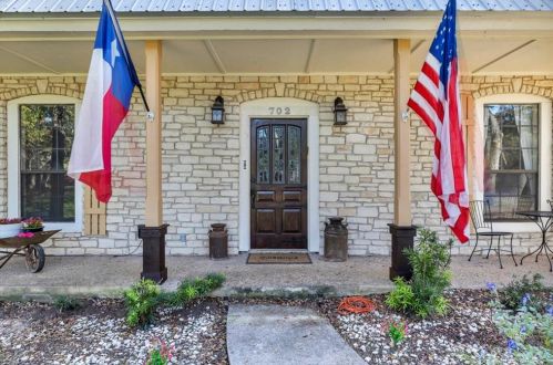 702 Cavu Rd, Georgetown, TX 78628-1603