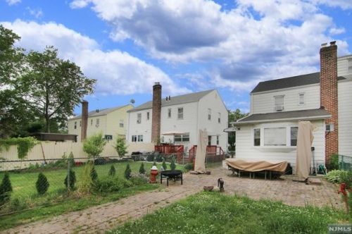 186 16th St, Bloomfield, NJ 07003-5954