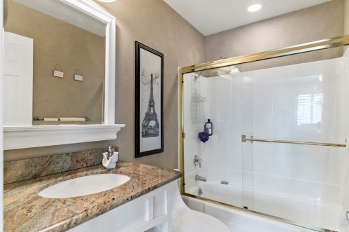 1631 Carmel Cir, Upland CA  91784-1703 exterior