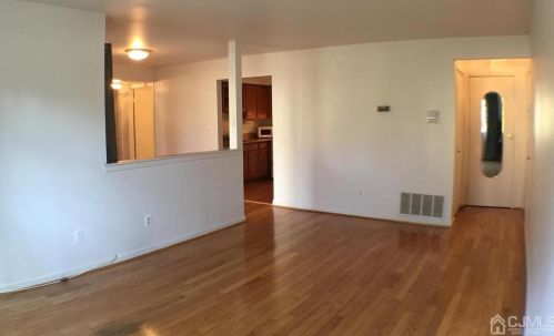 2118 Sayre Dr, Princeton NJ  08540-5819 exterior