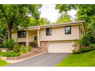 4305 Camelot Dr, Hopkins, MN 55345-2502
