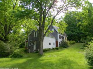 122 River Rd, Newcastle, ME 04553-3811
